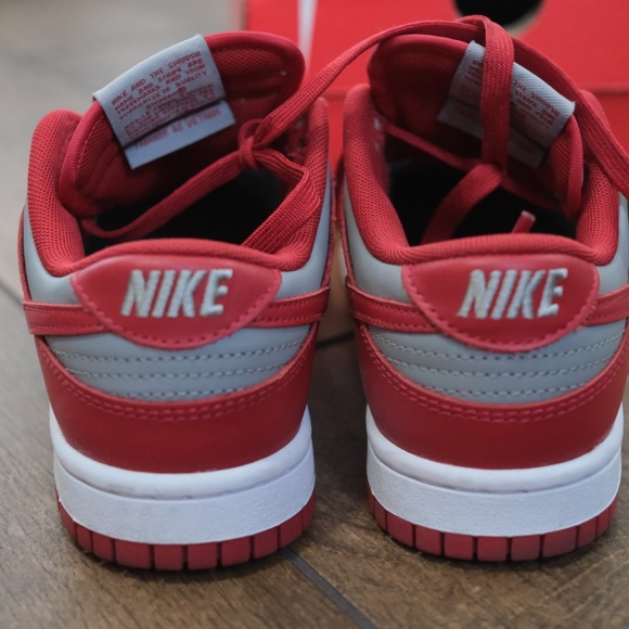 Nike Dunk Low Retro UNLV (2021) - Picture 2 of 9